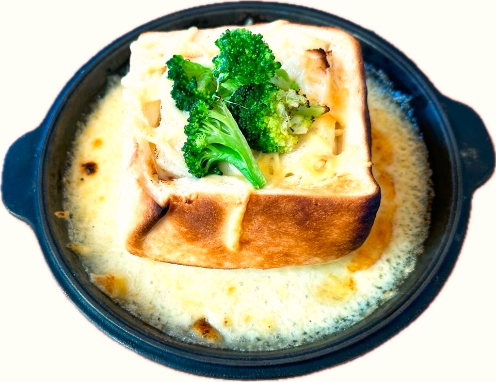 チーズフォンデュ風　きのこシチューのグラタンポットパン